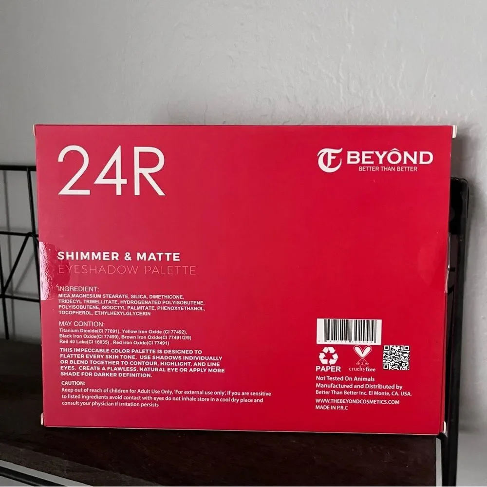 Beyond 24R Shimmer and Matte Eyeshadow Palette